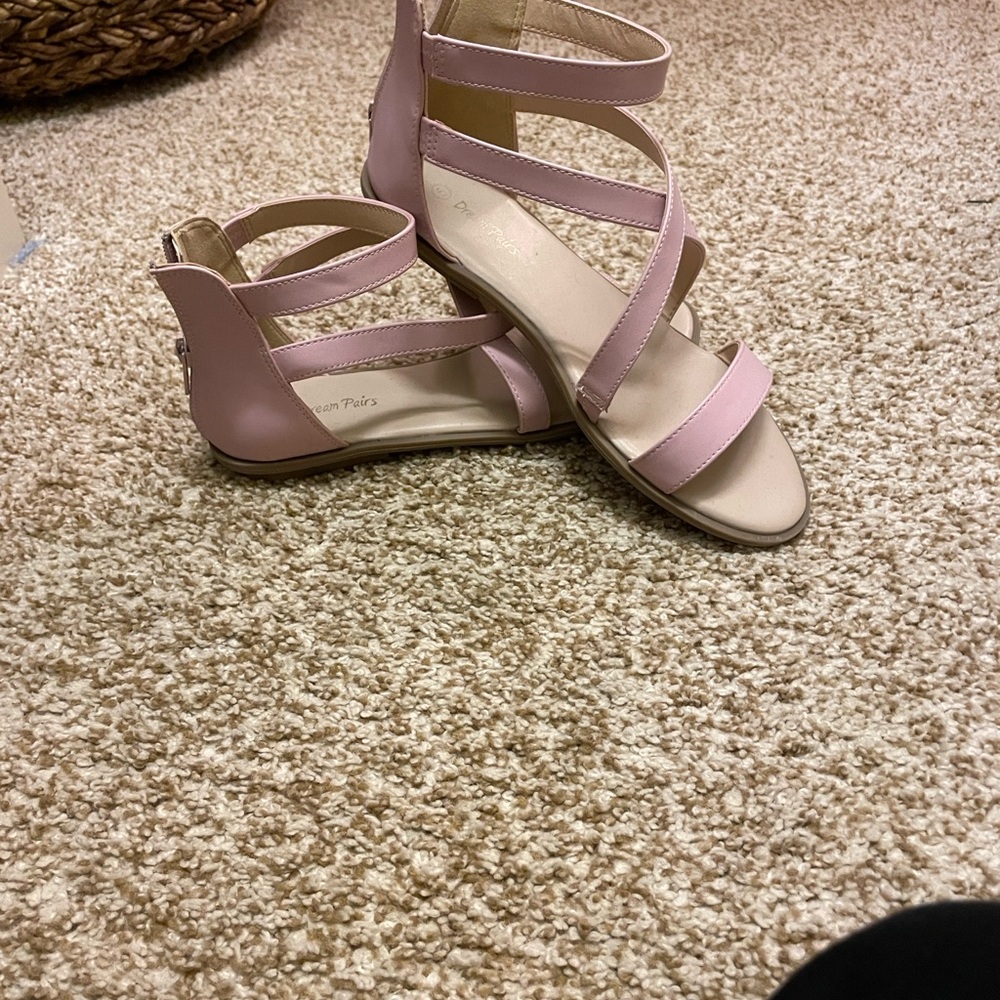 Dream Pairs Pink Girls' Strappy Sandals